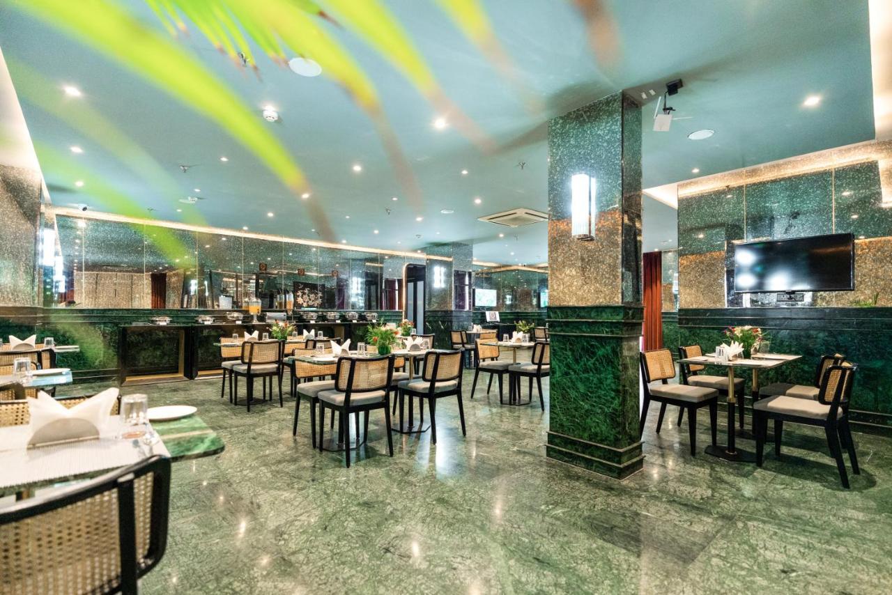 Foxoso Hotel, Delhi Airport Neu-Delhi Exterior foto