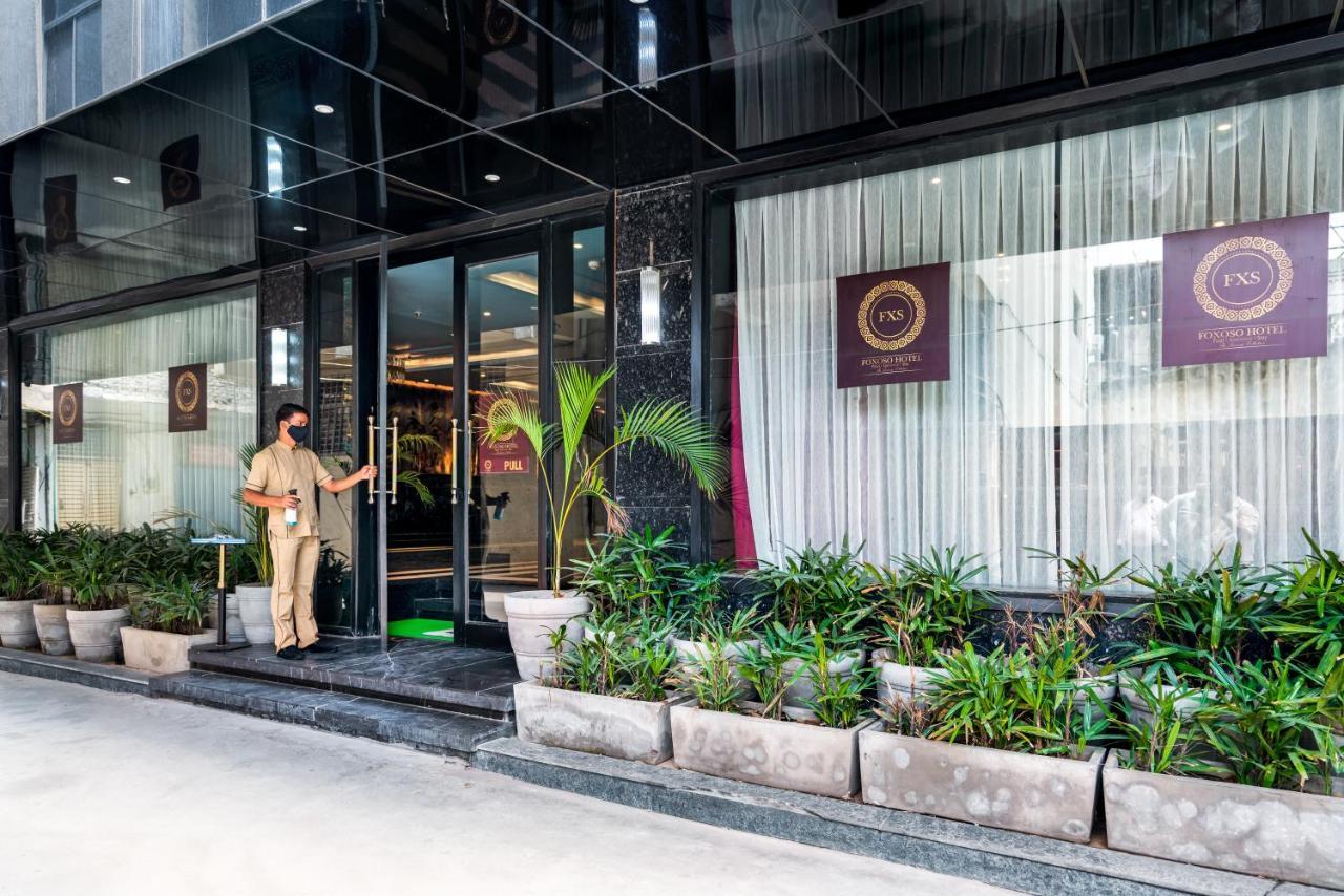 Foxoso Hotel, Delhi Airport Neu-Delhi Exterior foto